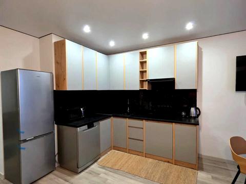 квартира за адресою Романа Левицького вул., 4