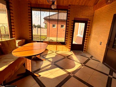 будинок за адресою смт. Таїрове, Коралова вул., 55