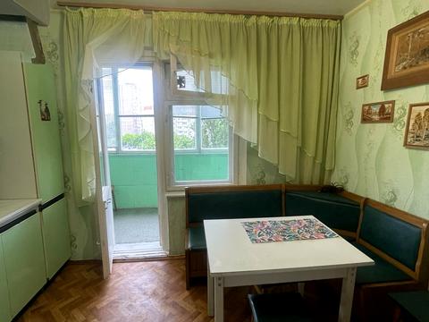 квартира по адресу Червоной Калины просп. (Владимира Маяковского), 36/7