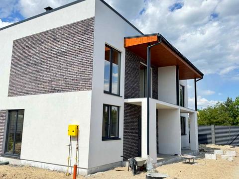 будинок за адресою центральна, 50