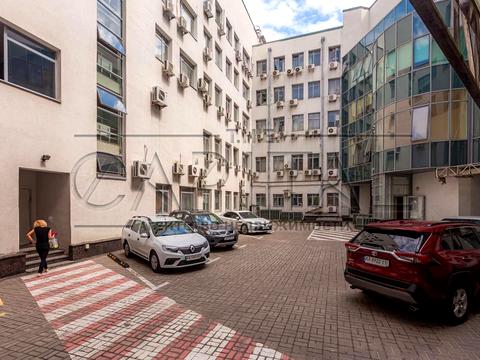 коммерческая по адресу Голосеевская ул., 42