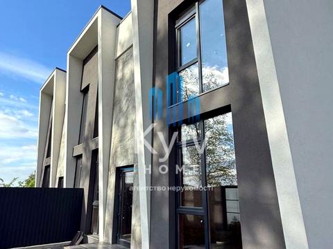 будинок за адресою ягідна