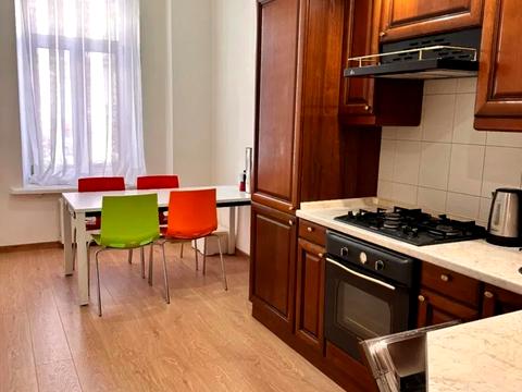 квартира за адресою Богдана Хмельницького вул., 27