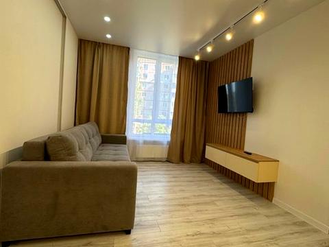 квартира за адресою Космічна вул., 5