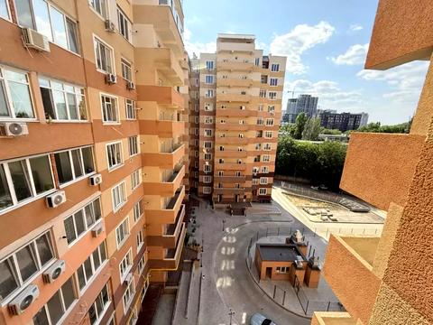 квартира за адресою Зоопаркова вул., 8