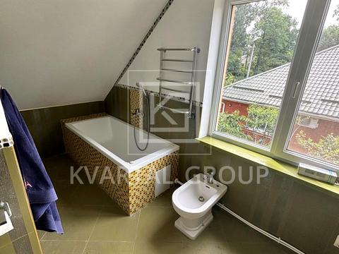 будинок за адресою Молодіжна вул., 97