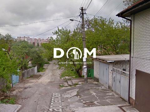 будинок за адресою Карпатська вул., 15