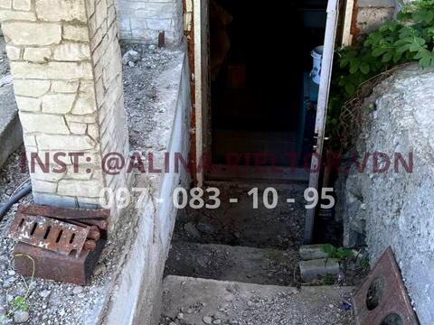 комерційна за адресою Ливарна вул., 34