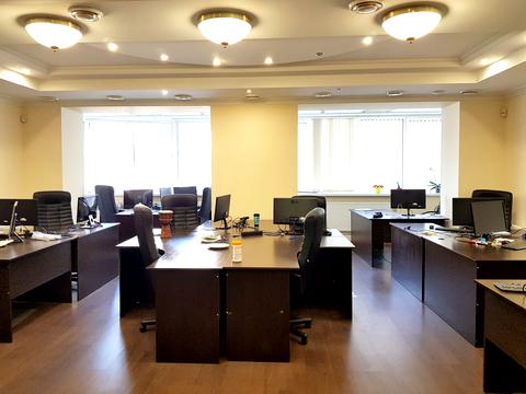 комерційна за адресою Михайлівський пров., 24