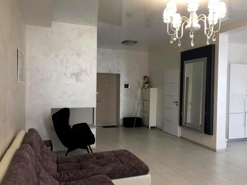 квартира за адресою Дніпровська набережна вул., 14