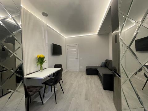 квартира за адресою Панаса Мирного вул., 11