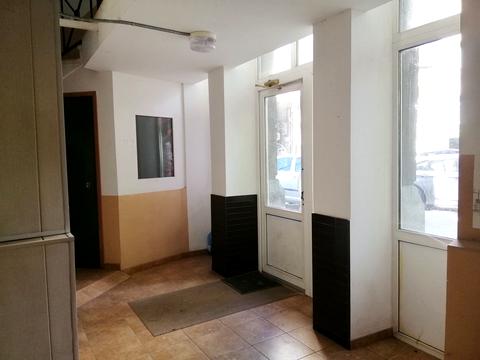 комерційна за адресою Інститутська вул., 24/7