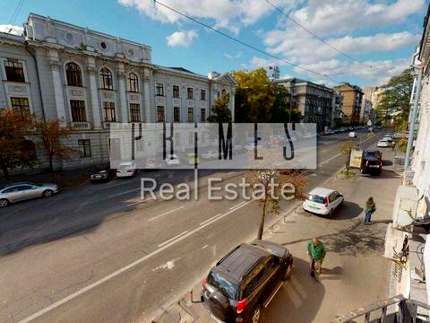 комерційна за адресою Саксаганського вул., 58