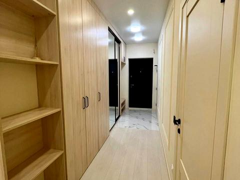 квартира за адресою Дніпровська набережна вул., 20-А