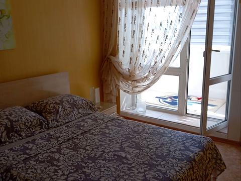 квартира за адресою Героїв Оборони Одеси вул. (Героїв Сталінграду), 14