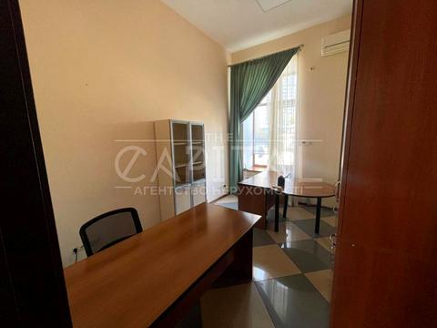 комерційна за адресою Жилянська вул., 97-А