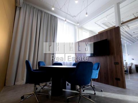 комерційна за адресою Богдана Хмельницького вул., 72