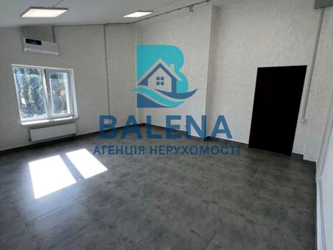 комерційна за адресою Межигірська вул., 87-А