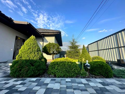 дом по адресу центральна