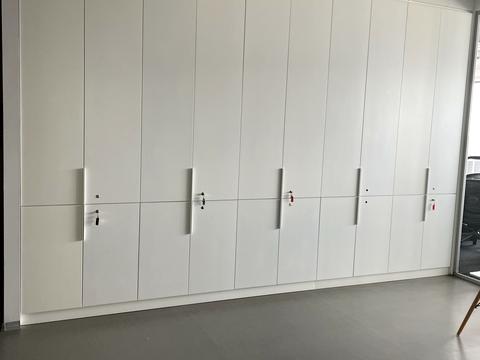 комерційна за адресою Спортивна пл., 1а