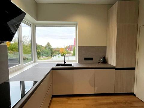 будинок за адресою Центральна