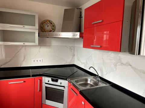 квартира за адресою Автозаводська вул., 15А