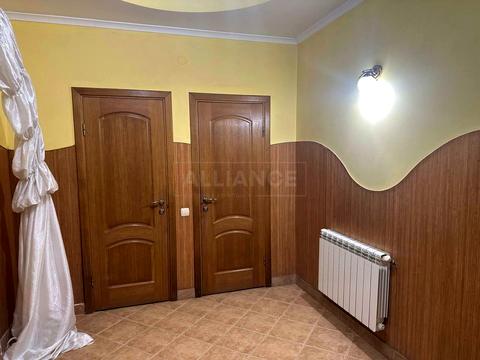 коммерческая по адресу Симона Петлюры ул., 8