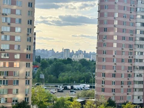 квартира по адресу Олены Пчилки ул., 2