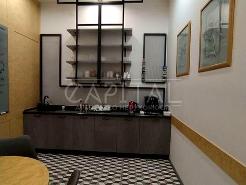 комерційна за адресою Братів Чучупаків вул. (Смольна), 9