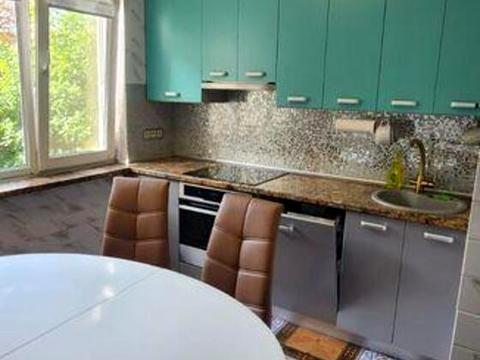 квартира за адресою Панаса Мирного вул., 11