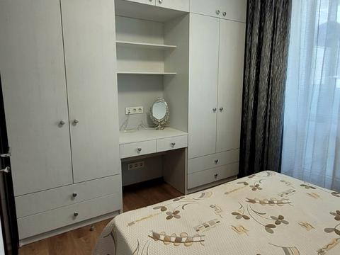 квартира по адресу Гвардейцев-Широнинцев ул., 49а