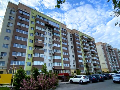 квартира за адресою Спортивна вул., 1