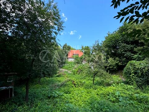участок по адресу Добровольчих Батальйонів ул. (Панфіловців), 10