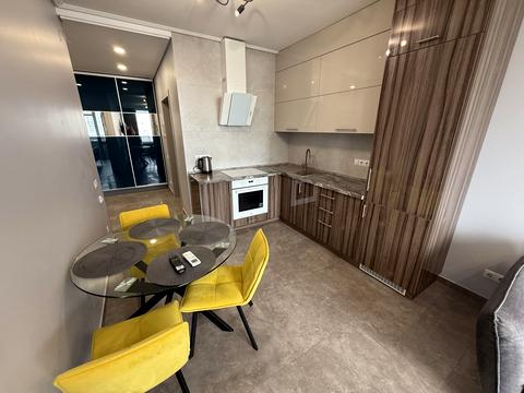 квартира за адресою Дніпровська набережна вул., 18-Б