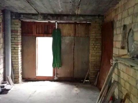 паркомісце за адресою Валерія Лобановського просп. (Червонозоряний), 8Б
