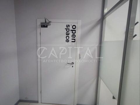 комерційна за адресою Вадима Гетьмана вул., 1-В