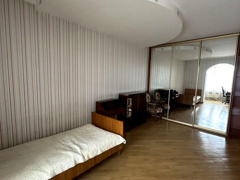 квартира за адресою Голосіївський просп. (40-річчя Жовтня), 68