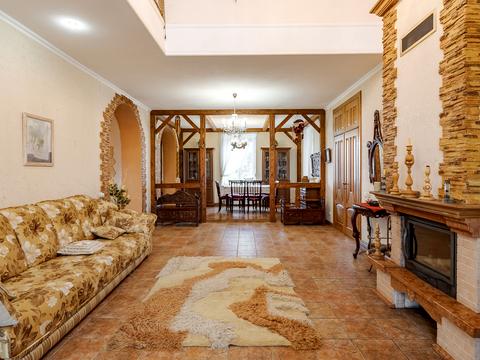 будинок за адресою виноградна, 2