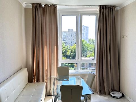 квартира за адресою Феодосійська вул., 2-Л