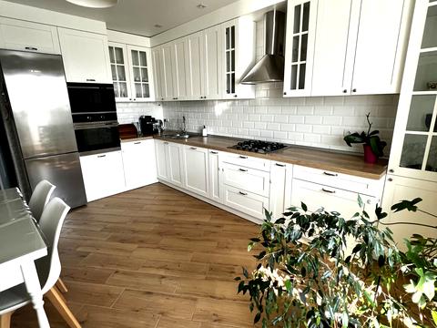 квартира за адресою Михайла Лушпи просп., 5