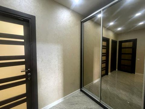 квартира за адресою Андрія Мельника вул., 10