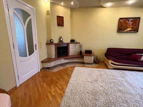 квартира за адресою Олександра Довженка вул., 6