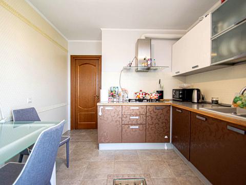 квартира за адресою Злуки просп., 4-А