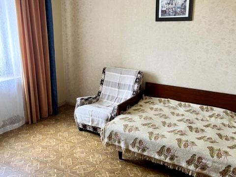 квартира за адресою Середньофонтанська вул., 12а