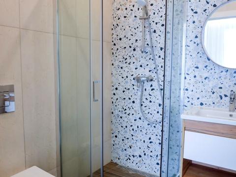 дом по адресу Виноградна