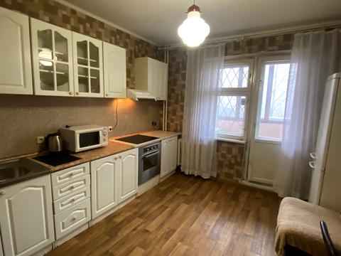 квартира по адресу Ларисы Руденко ул., 10-Г