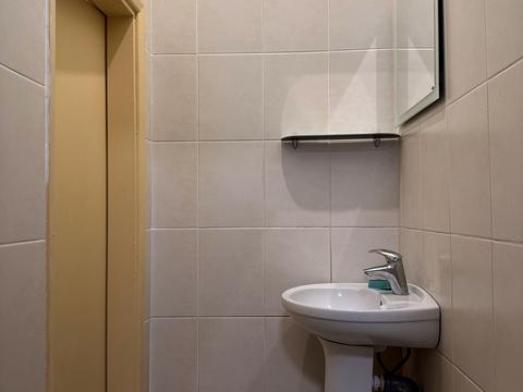 комерційна за адресою Івана Пулюя вул., 5