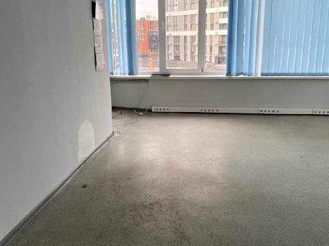 коммерческая по адресу Черновола просп. (700-летия Львова), 67