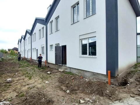 будинок за адресою Озерна вул.
