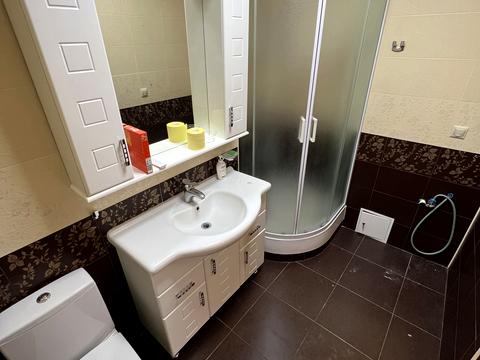 квартира за адресою Дніпровська набережна вул., 1
